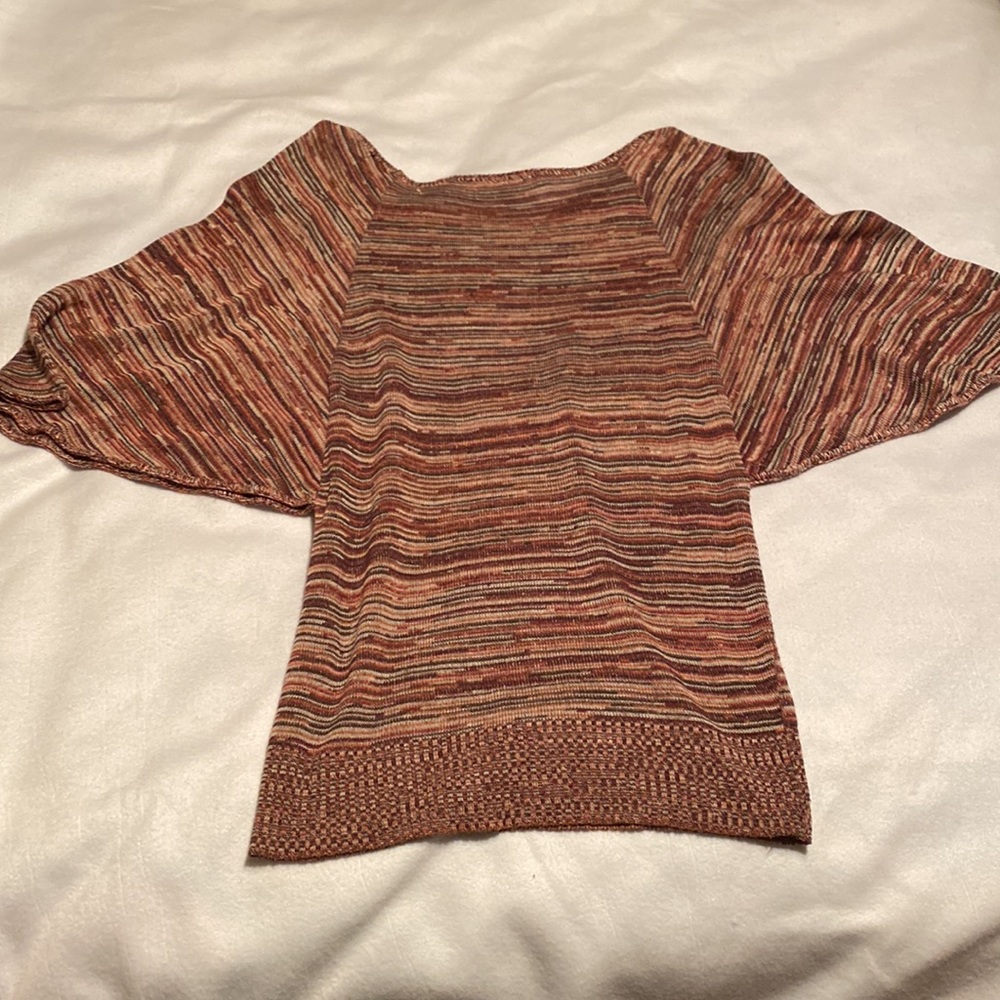 Small women’s blouse - Picture 6 of 7